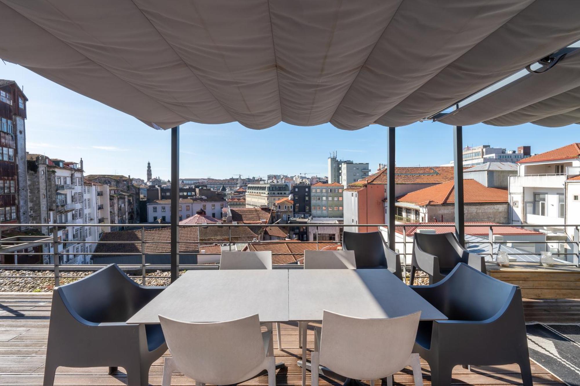 Viva 4 Suites Batalha Residence & Size Flats Batalha Porto Bagian luar foto
