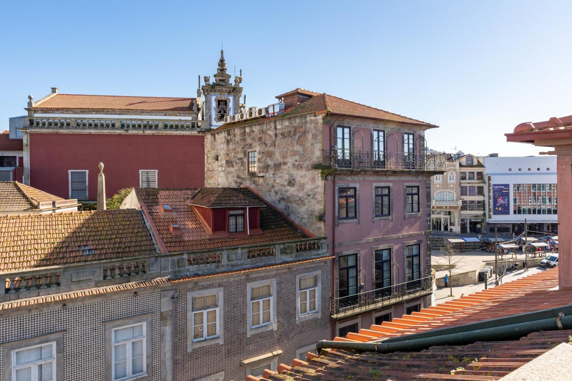 Viva 4 Suites Batalha Residence & Size Flats Batalha Porto Bagian luar foto