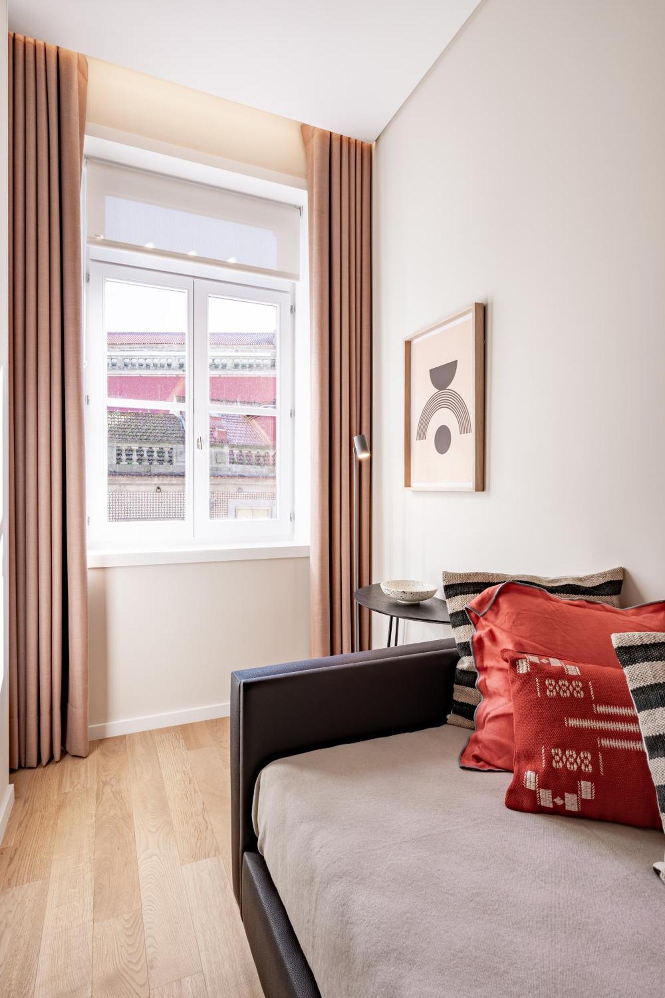 Viva 4 Suites Batalha Residence & Size Flats Batalha Porto Bagian luar foto