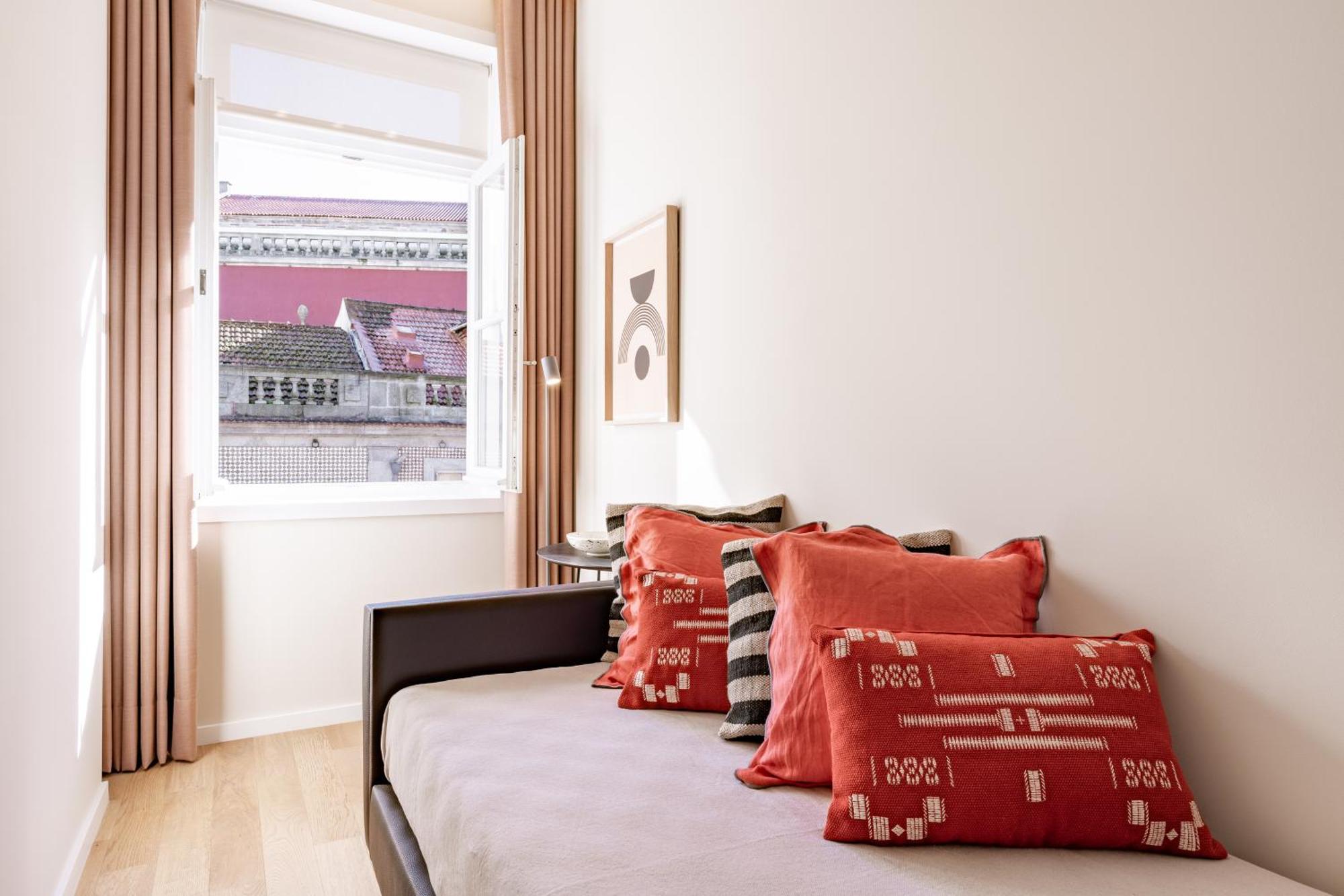 Viva 4 Suites Batalha Residence & Size Flats Batalha Porto Bagian luar foto