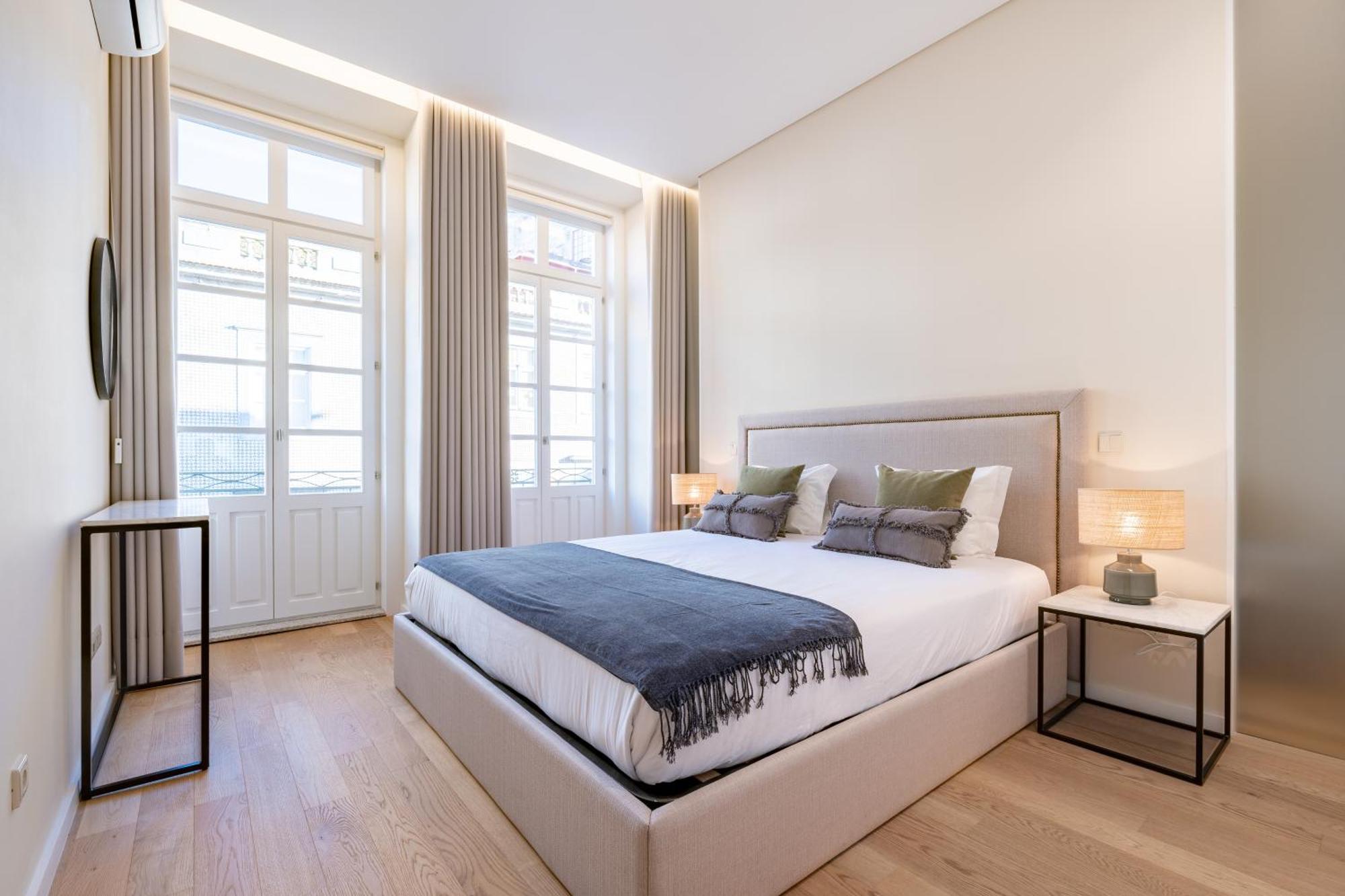 Viva 4 Suites Batalha Residence & Size Flats Batalha Porto Bagian luar foto