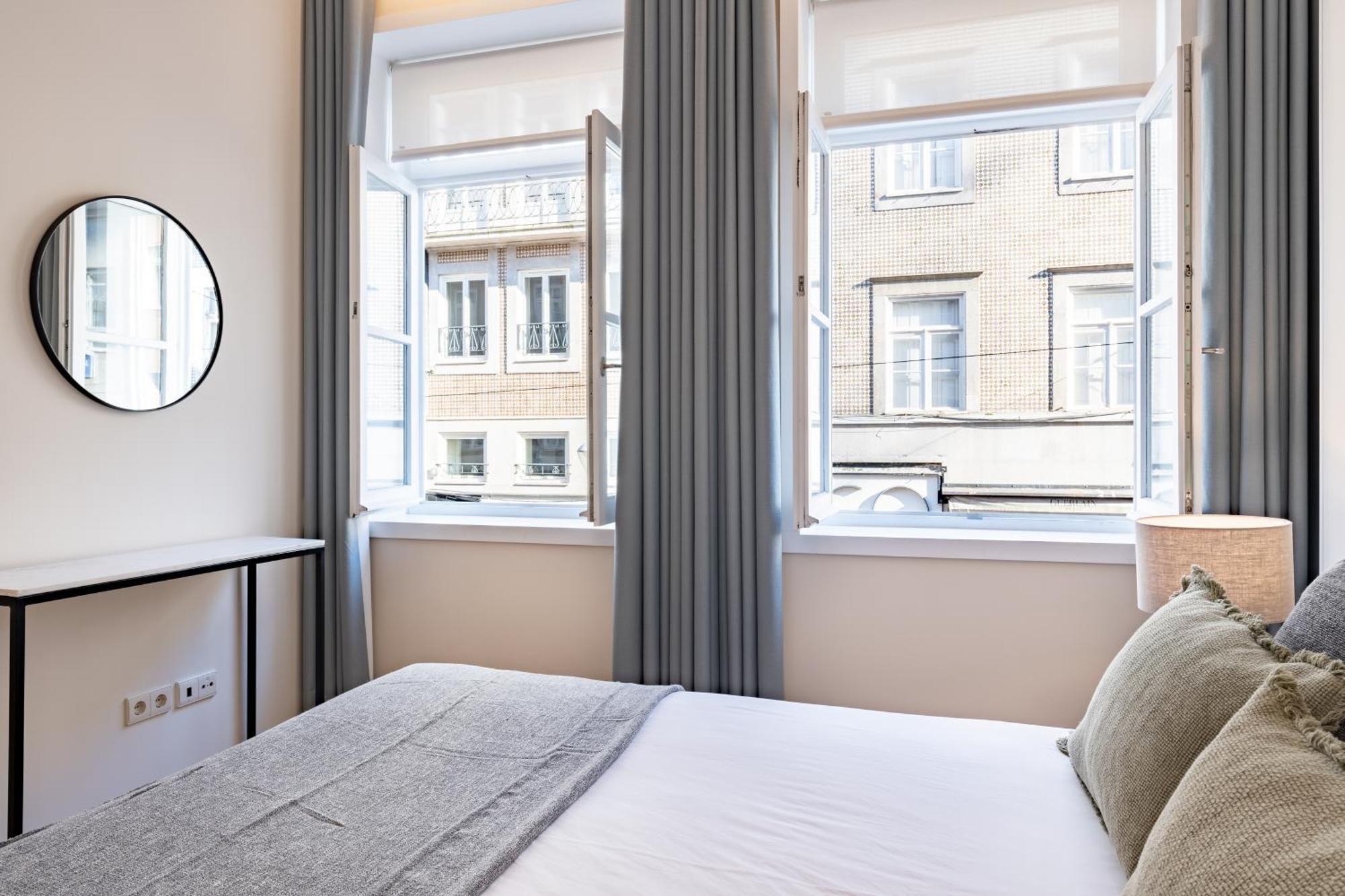 Viva 4 Suites Batalha Residence & Size Flats Batalha Porto Bagian luar foto